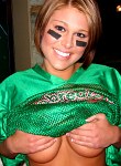 Amateur football fan Melissa Midwest toys pussy